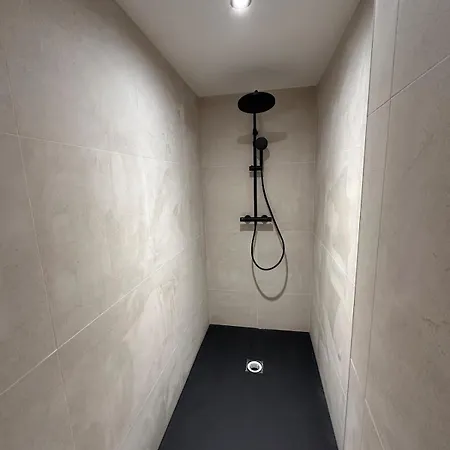 Cocoon Moderne 6 Personnes Au Coeur De Charleville-Mézières