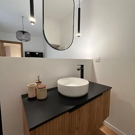 Cocoon Moderne 6 Personnes Au Coeur De * Charleville-Mézières